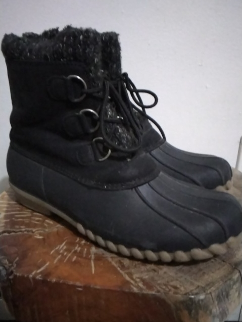 BareTraps Black Lace-Up Winter Ankle Boots with Faux-Fur Cuff W/box Women's Sz 8